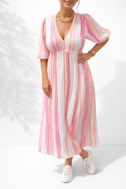 Robe Valerie | ROBE À COL EN V QUI MET VOTRE SILHOUETTE EN VALEUR